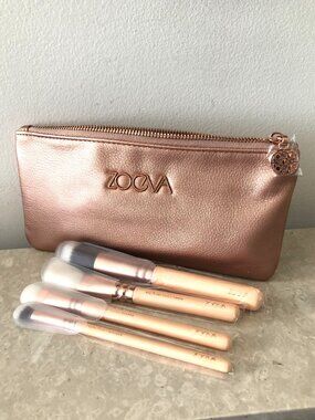 NWT - ZOEVA Rose Golden Make-up Brush Set and Carry Clutch Bag - 4 Brushes